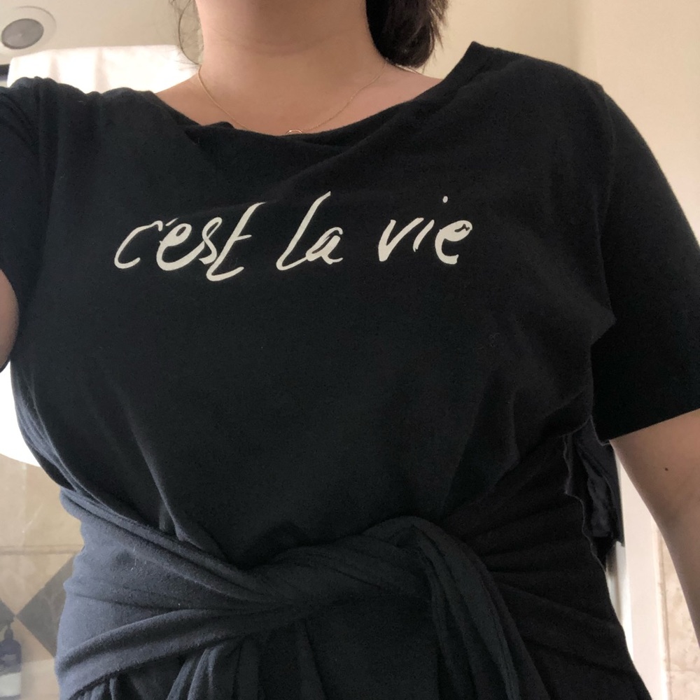 Black flowy Cest La Vie tee/top